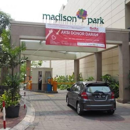 1 Bedroom Apartment Near Central Park Mall Jakarta Exterior photo
