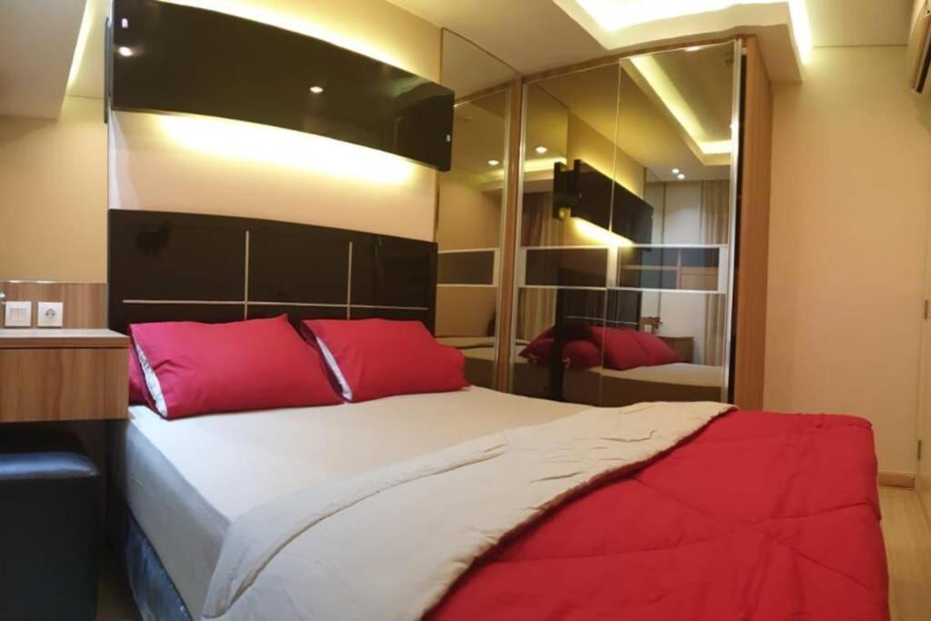 1 Bedroom Apartment Near Central Park Mall Jakarta Exterior photo