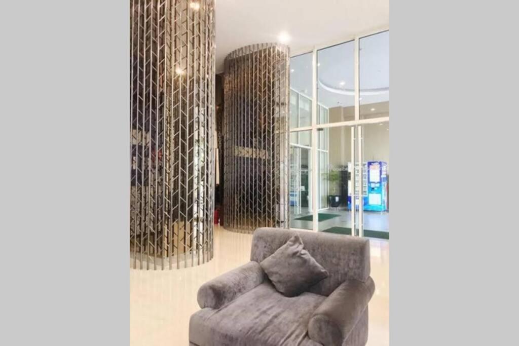 1 Bedroom Apartment Near Central Park Mall Jakarta Exterior photo